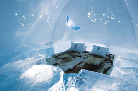 2009年Icehotel以月球表面为主题设计的套房